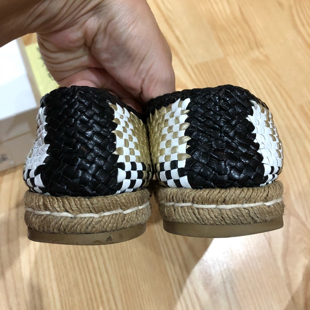 Prada - Picture 5 of 8